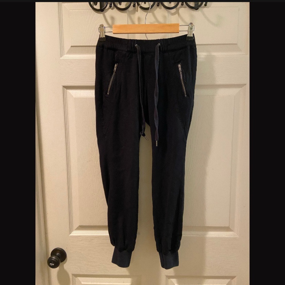 converse black Joggers with zipper pockets